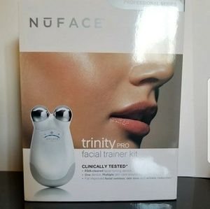 Nuface Trinity Pro Facial Trainer Kit